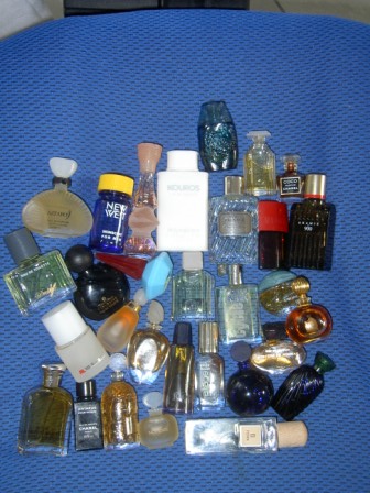 parfuem miniaturen Objects de collection 4 parfuem miniaturen